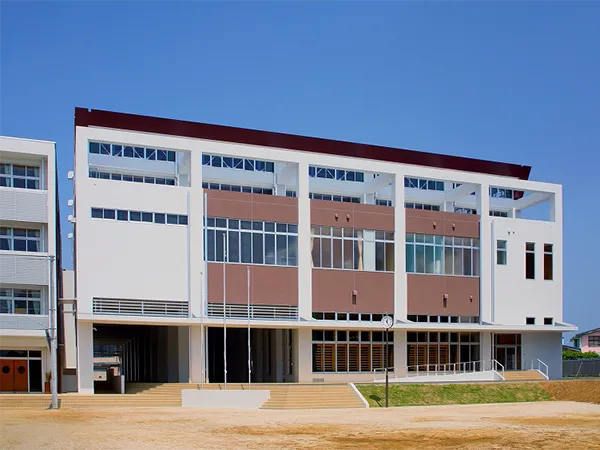 見川小中学校屋内運動場